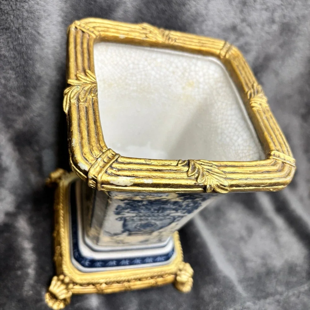 Vtg Look Victorian Continental Blue and White Vase Hollywood Gold Trim